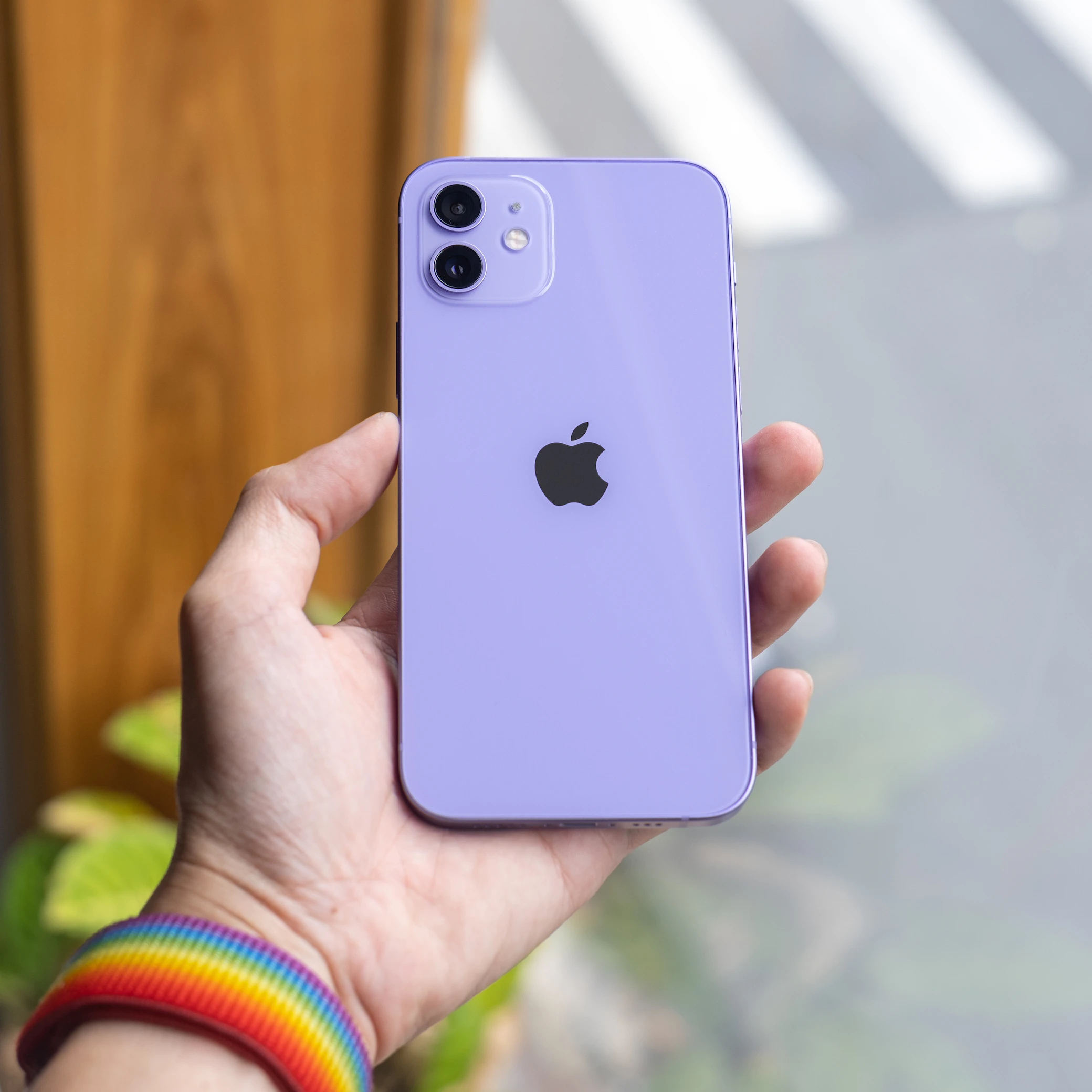 苹果要求客服在 iPhone 12 辐射超标事件上保持沉默
